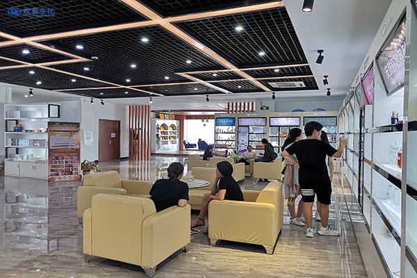 化妝品含有酒精成分有什么危害嗎？