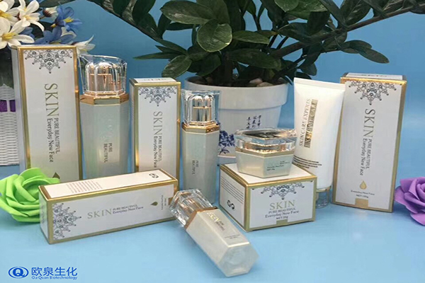 護(hù)膚品廠家:毛孔粗大應(yīng)該怎么緩解？